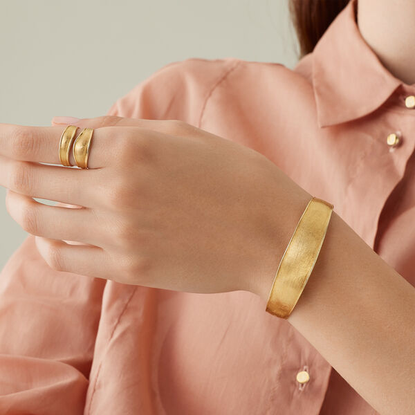 Lunaria Yellow Gold Bangle